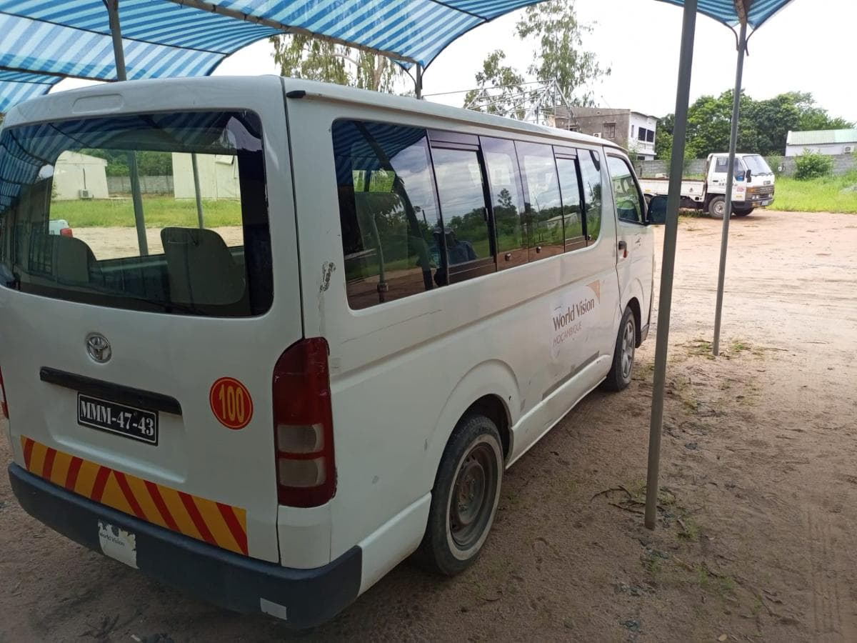 Toyota Hiace · — image 11