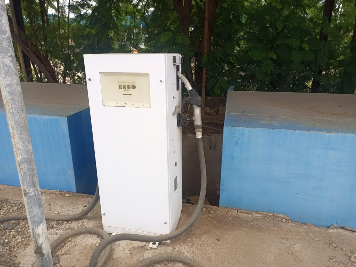 Tanques de combustível e Bomba de abastecimento de combustível · — imagem 4