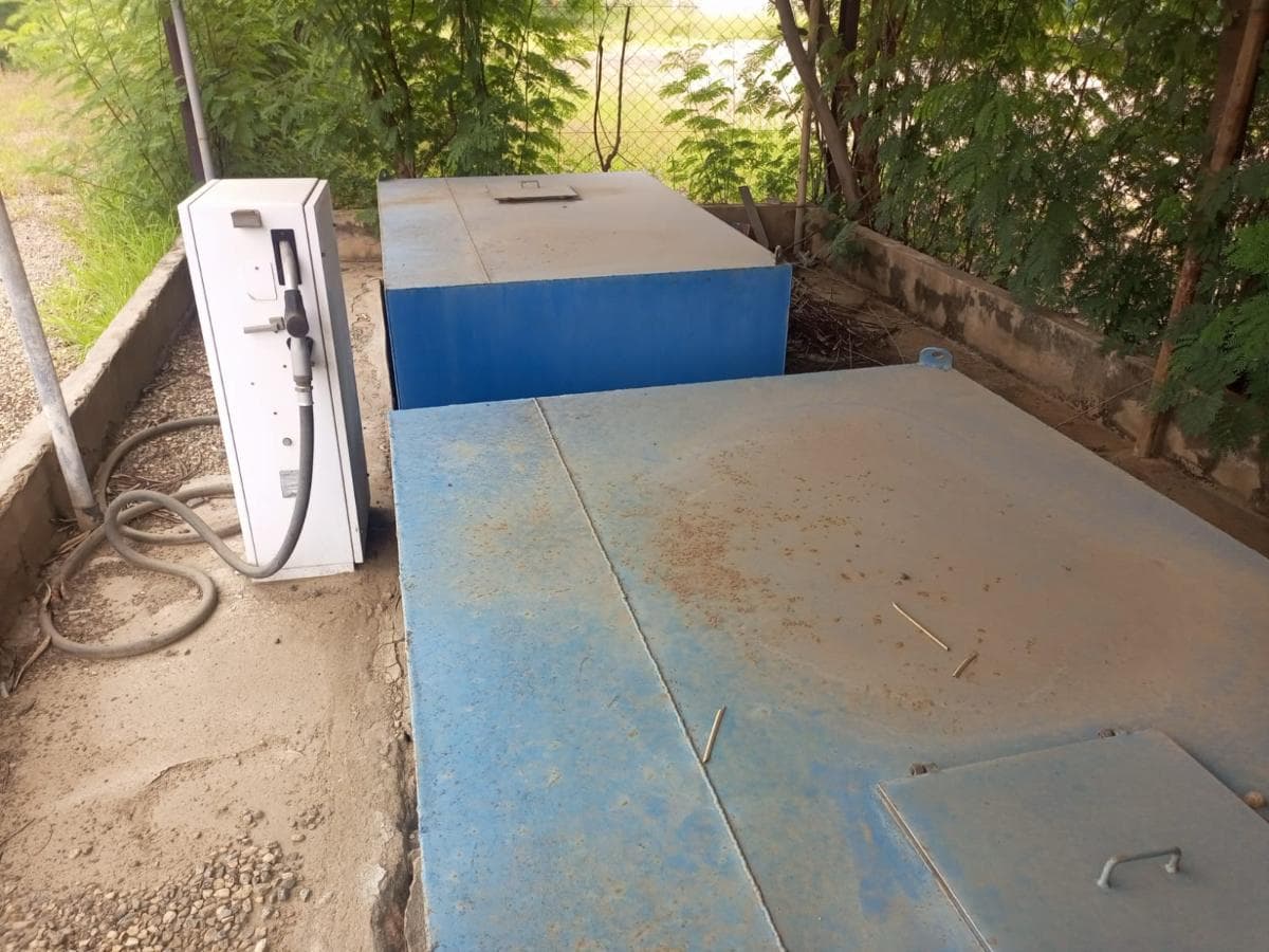 Tanques de combustível e Bomba de abastecimento de combustível · — imagem 8