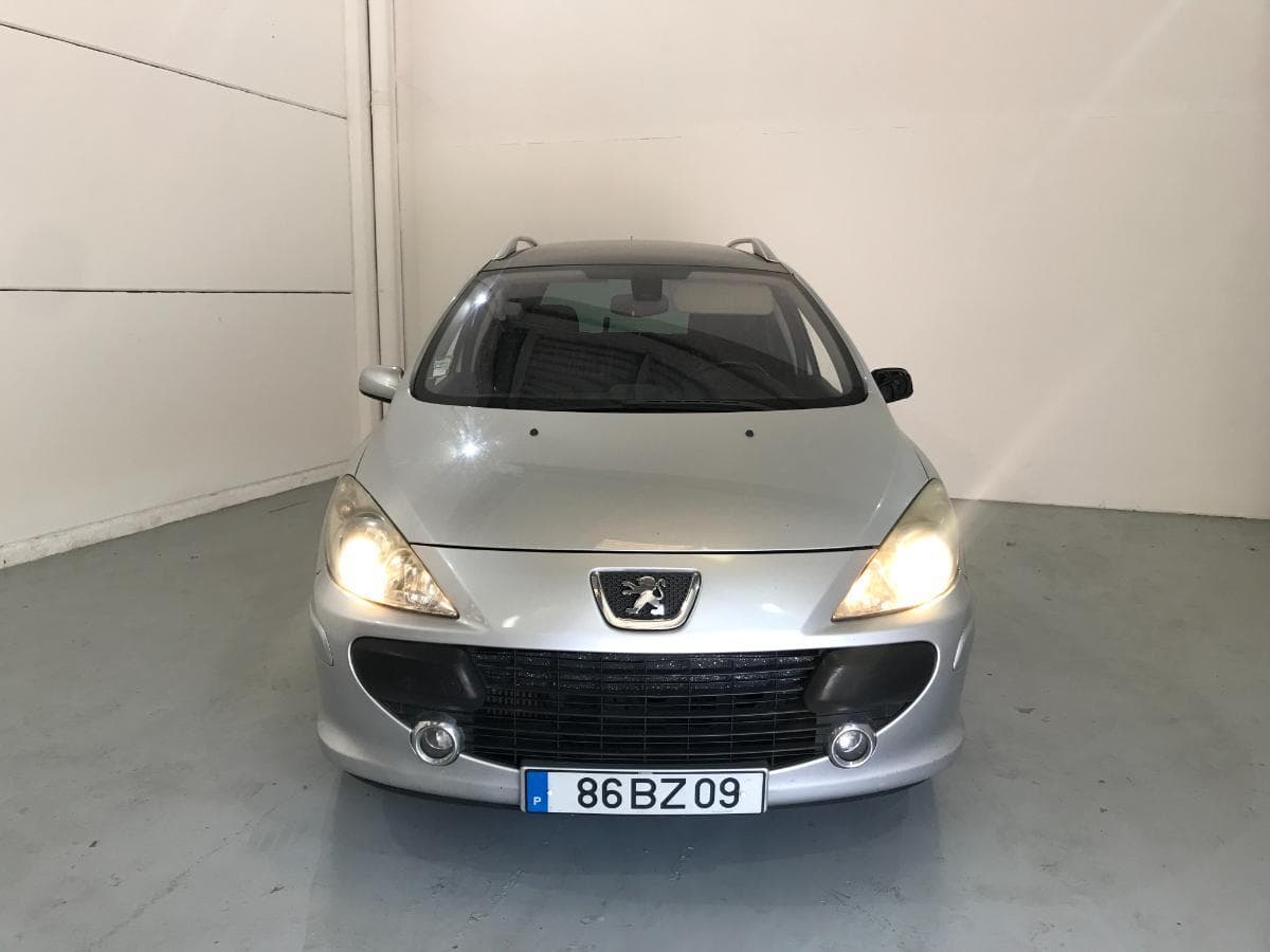 Peugeot 307 SW 1.6 HDI · Ano 2006 — image 3