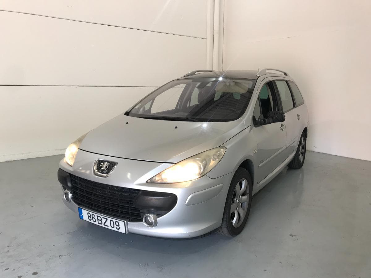 Peugeot 307 SW 1.6 HDI · Ano 2006 — image 2