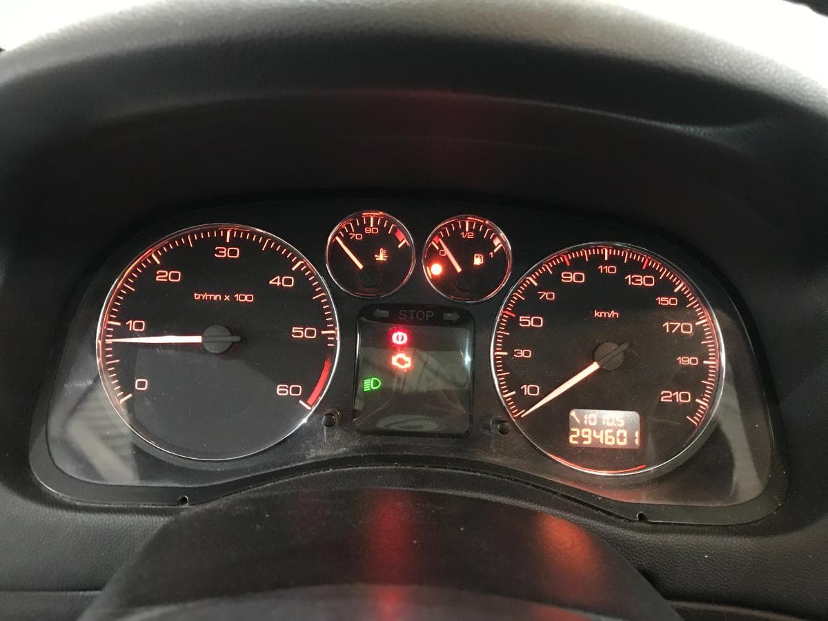 Peugeot 307 SW 1.6 HDI · Ano 2006 — image 29