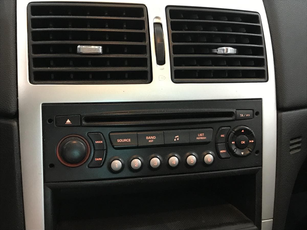 Peugeot 307 SW 1.6 HDI · Ano 2006 — image 30