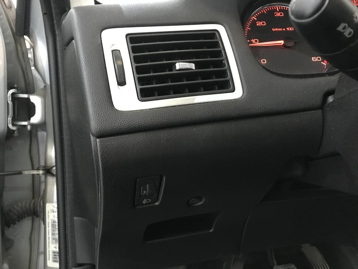 Peugeot 307 SW 1.6 HDI · Ano 2006 — image 34