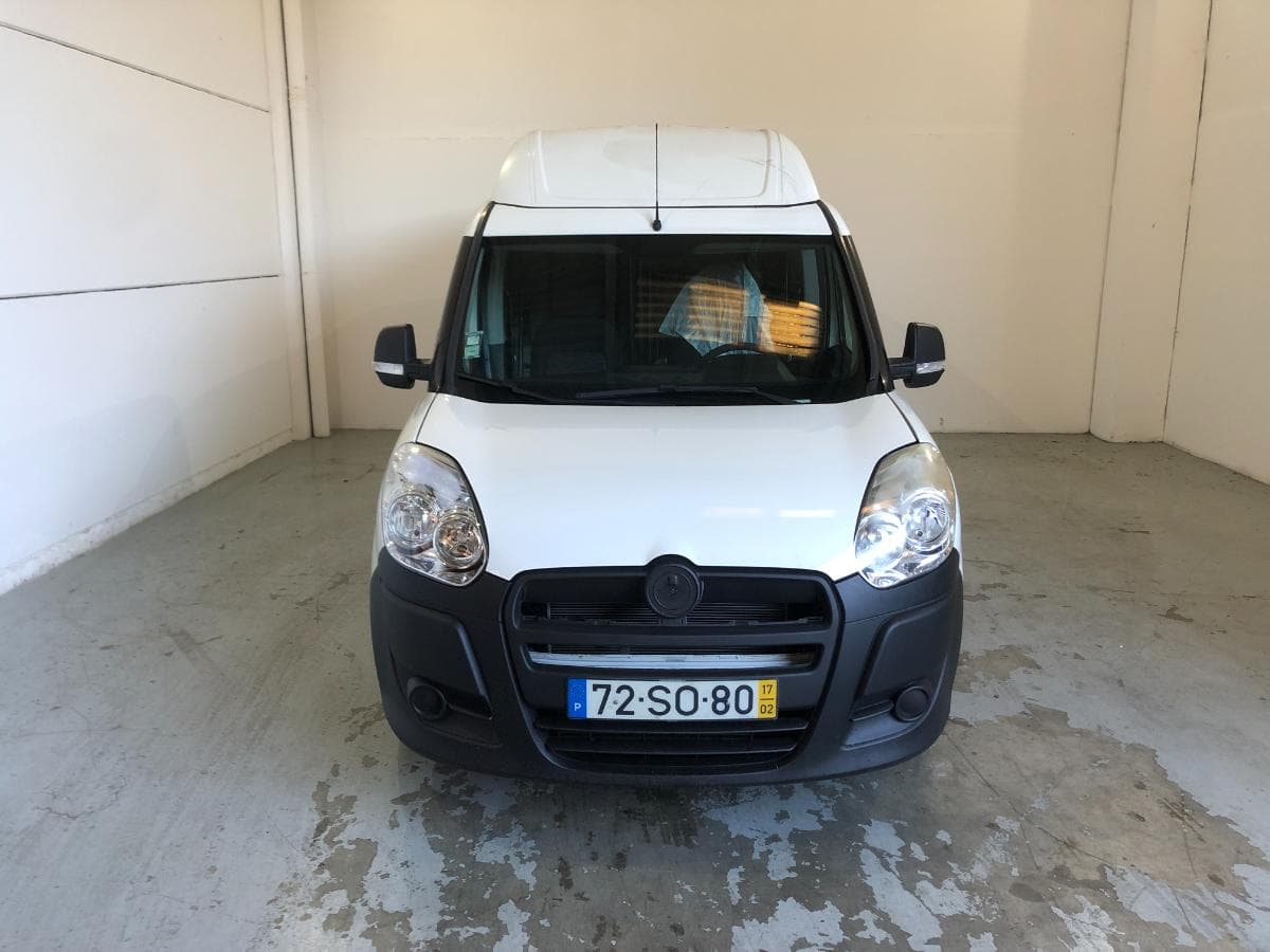Opel Combo Van · Ano 2017 — imagem 3
