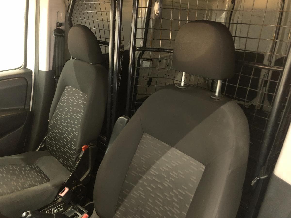 Opel Combo Van · Ano 2017 — imagem 35
