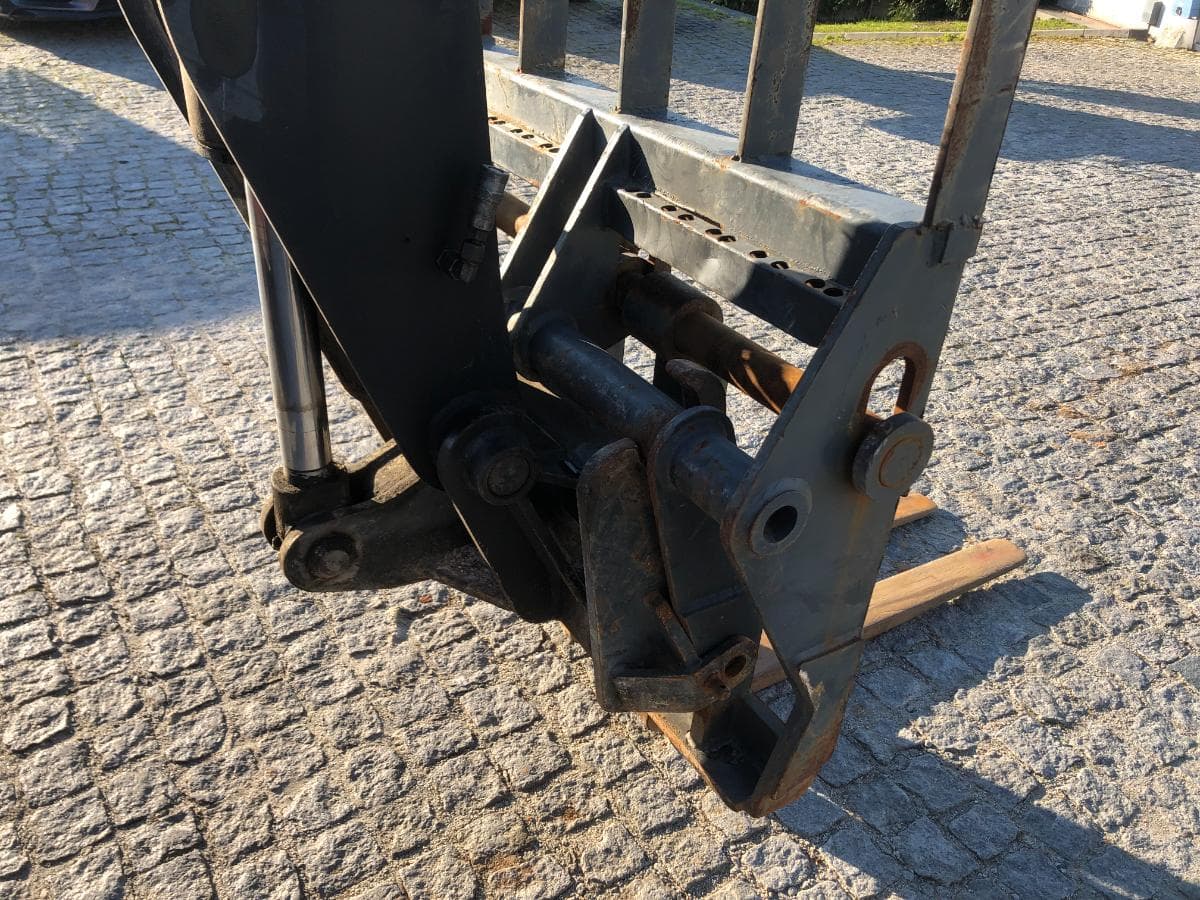Empilhador Telescópico Manitou MRT 2150 — imagem 19