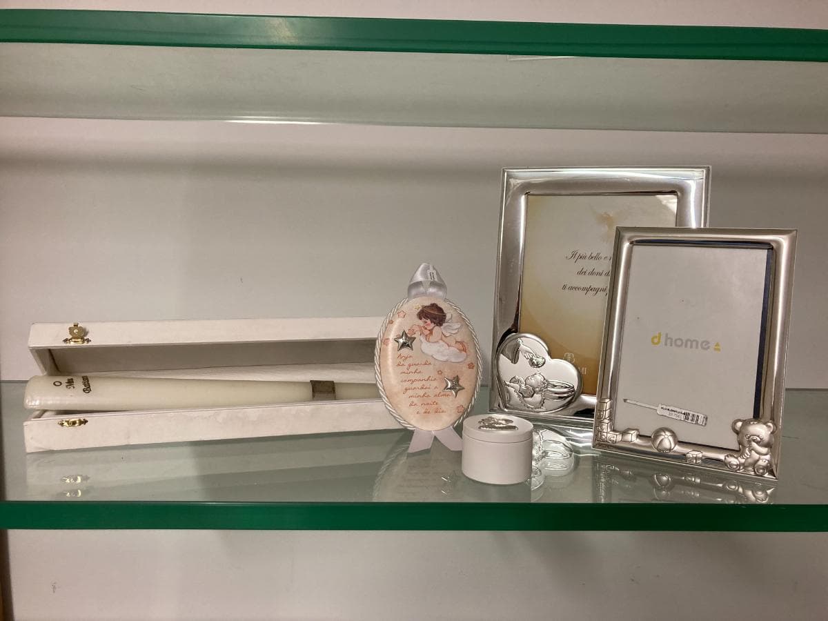 Molduras de Bebé + Caixa para dente + Vela de Batismo + Medalha de Berço — imagem 4
