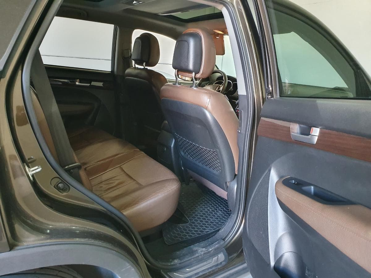 Kia Sorento 2.2 CRDI · Ano 2013 — image 19