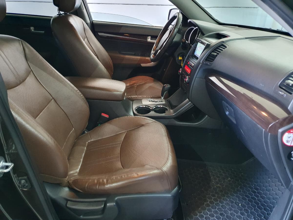 Kia Sorento 2.2 CRDI · Ano 2013 — image 28