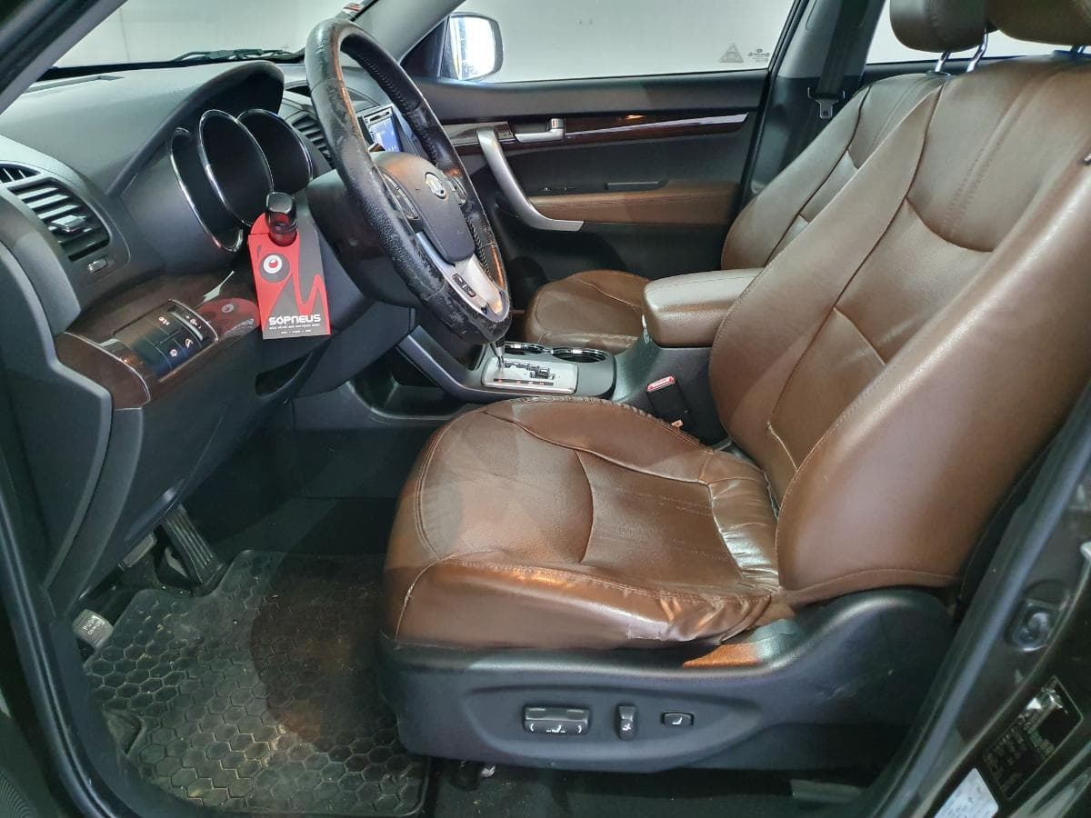 Kia Sorento 2.2 CRDI · Ano 2013 — image 33