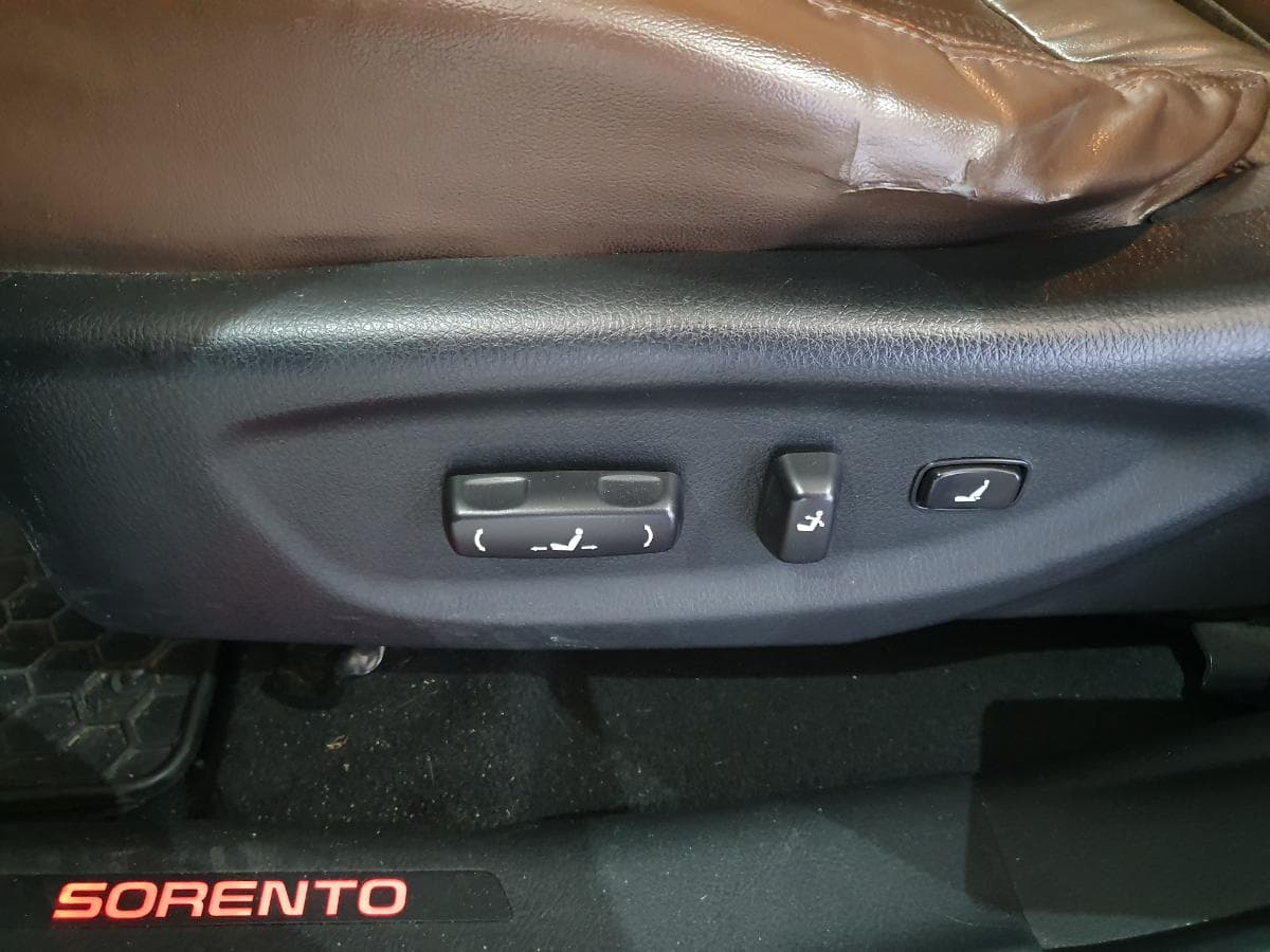 Kia Sorento 2.2 CRDI · Ano 2013 — image 39