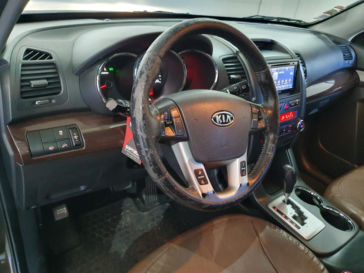 Kia Sorento 2.2 CRDI · Ano 2013 — image 40