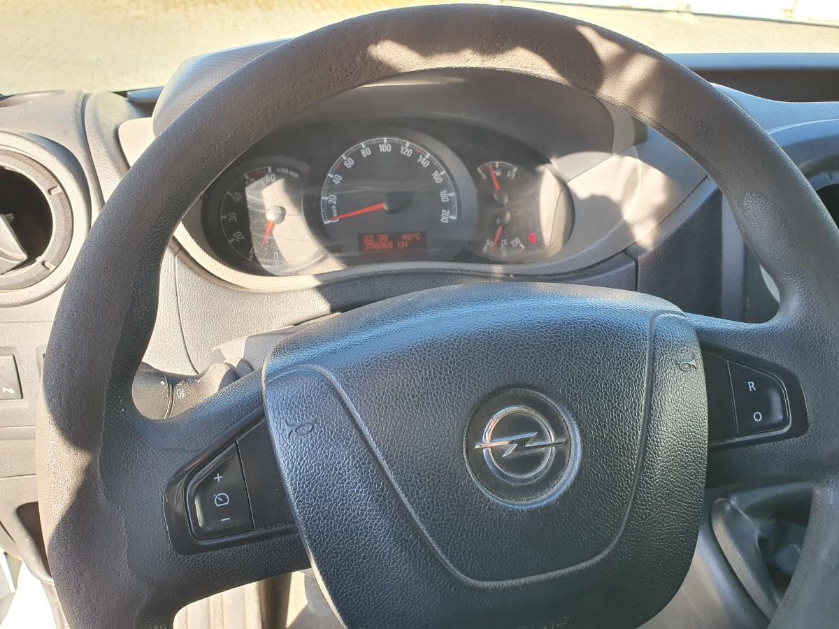 Opel Movano 2.3 CDTI · Ano 2016 — imagem 18