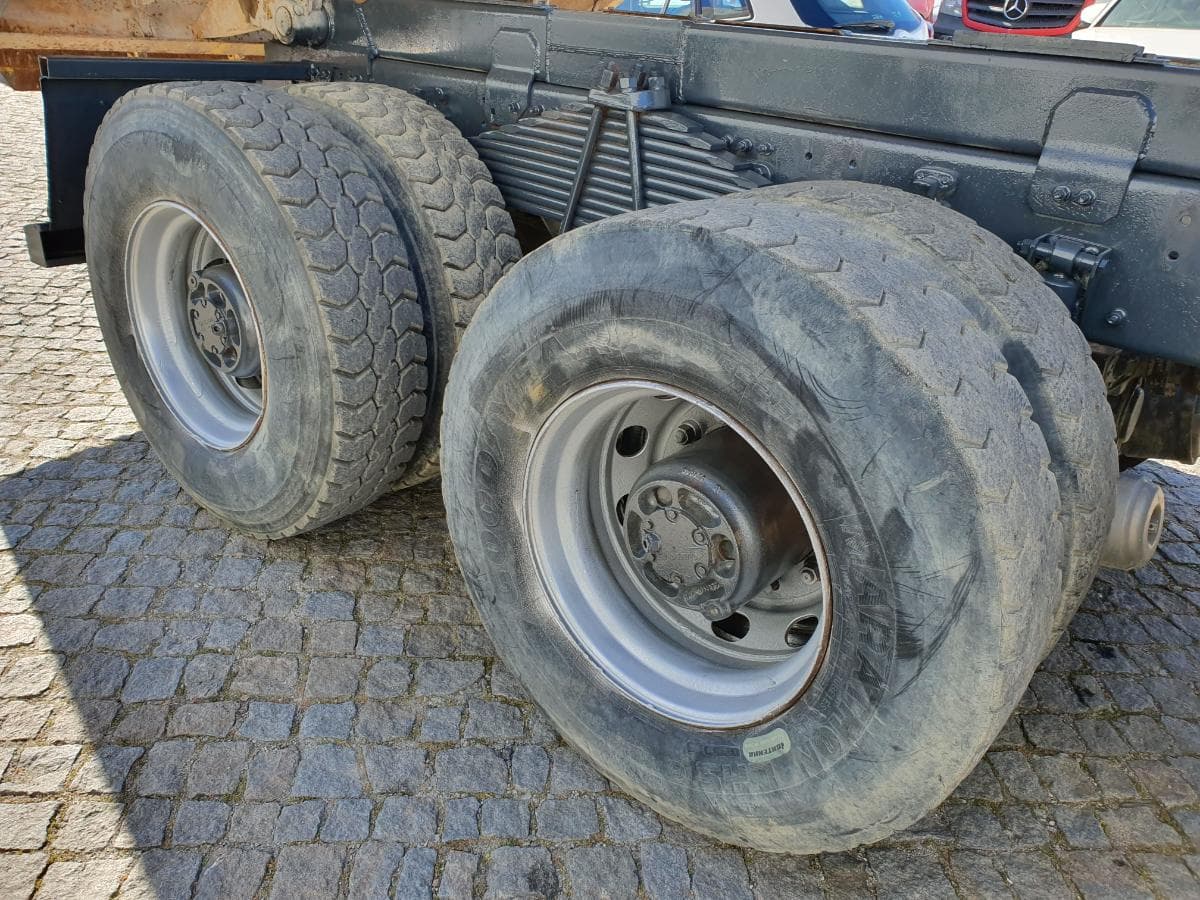 Volvo FH12 380 (8x4) Basculante · Ano 1998 — imagem 15