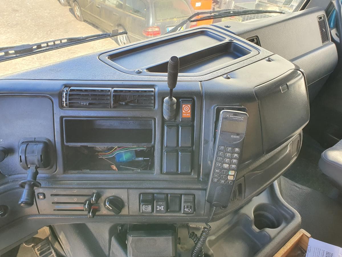 Volvo FH12 380 (8x4) Basculante · Ano 1998 — imagem 26