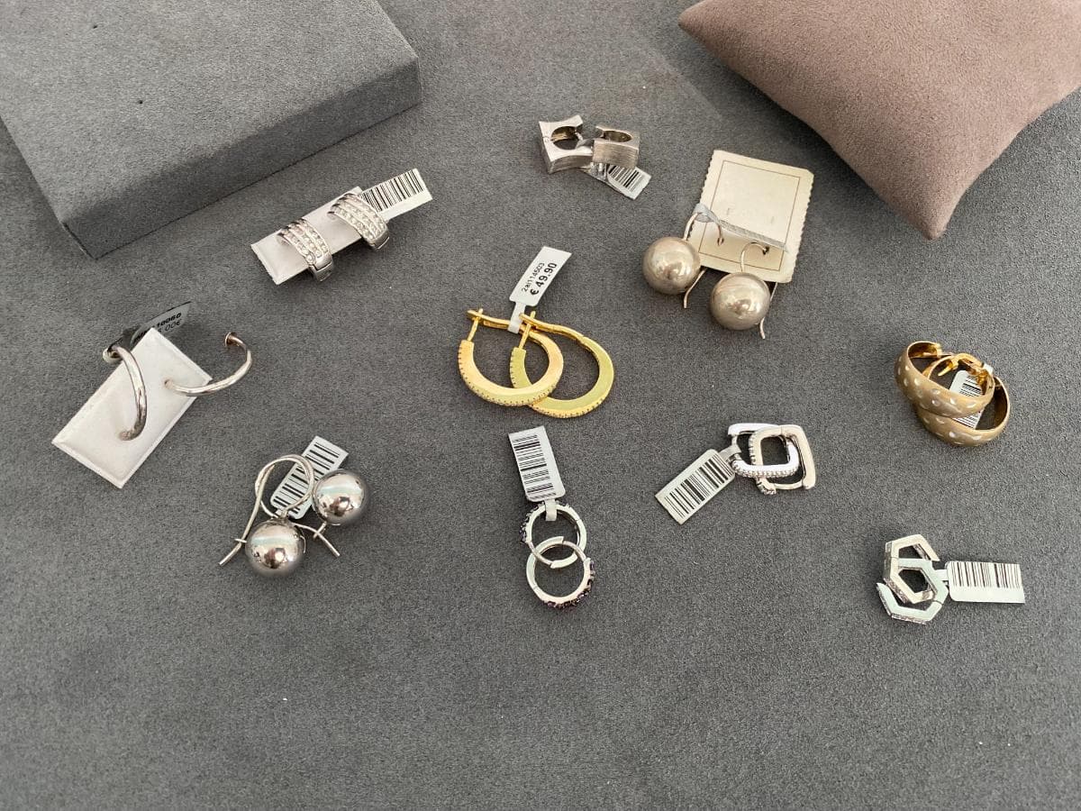 Pendientes de plata y otros materiales