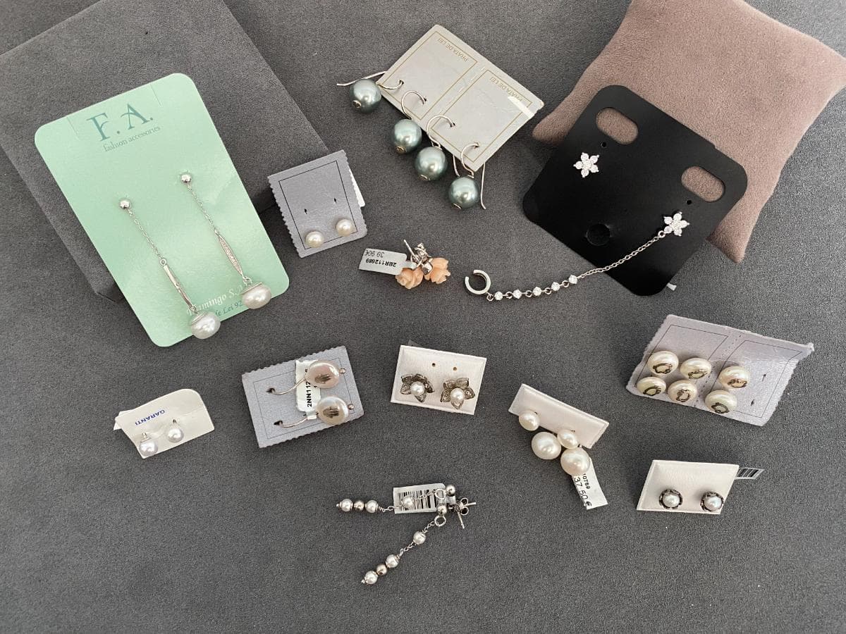 Pendientes de plata y otros materiales