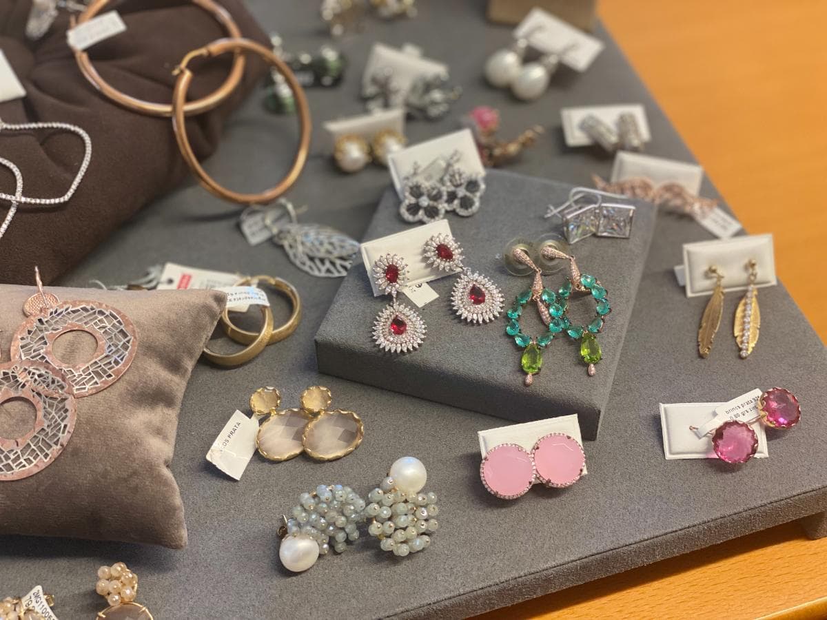 Pendientes de plata y otros materiales — imagen 2