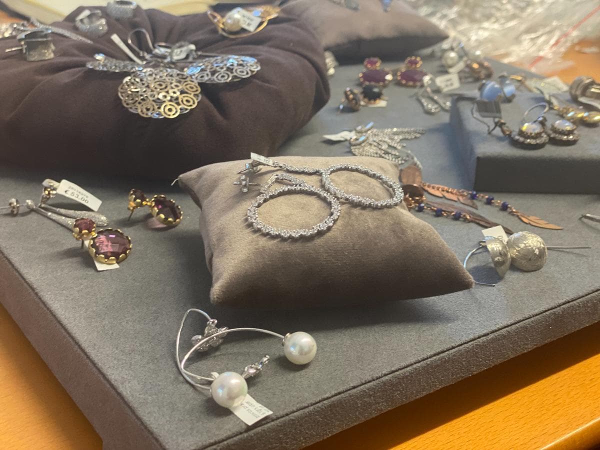 Pendientes de plata y otros materiales — imagen 7