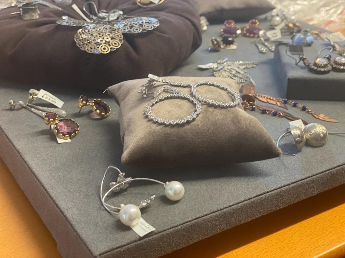 Pendientes de plata y otros materiales — imagen 13