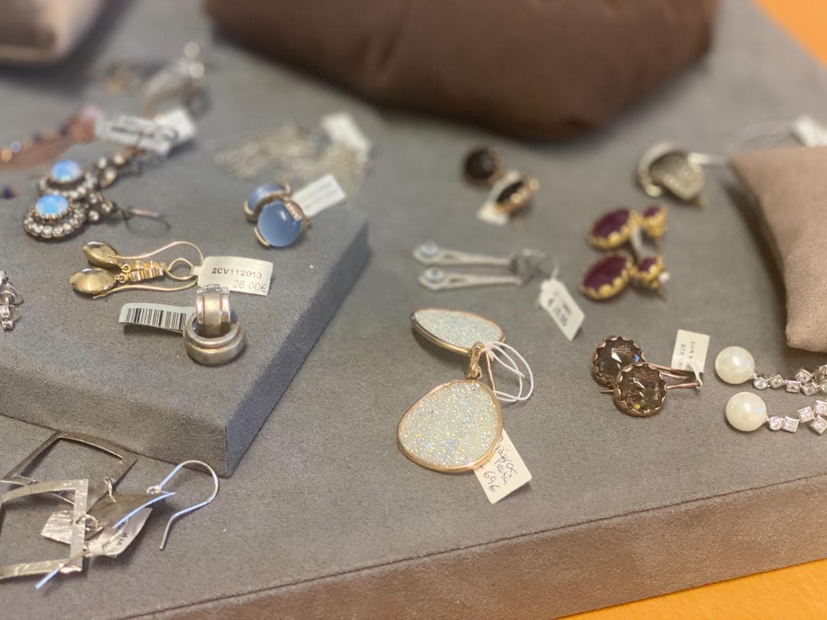 Pendientes de plata y otros materiales — imagen 8