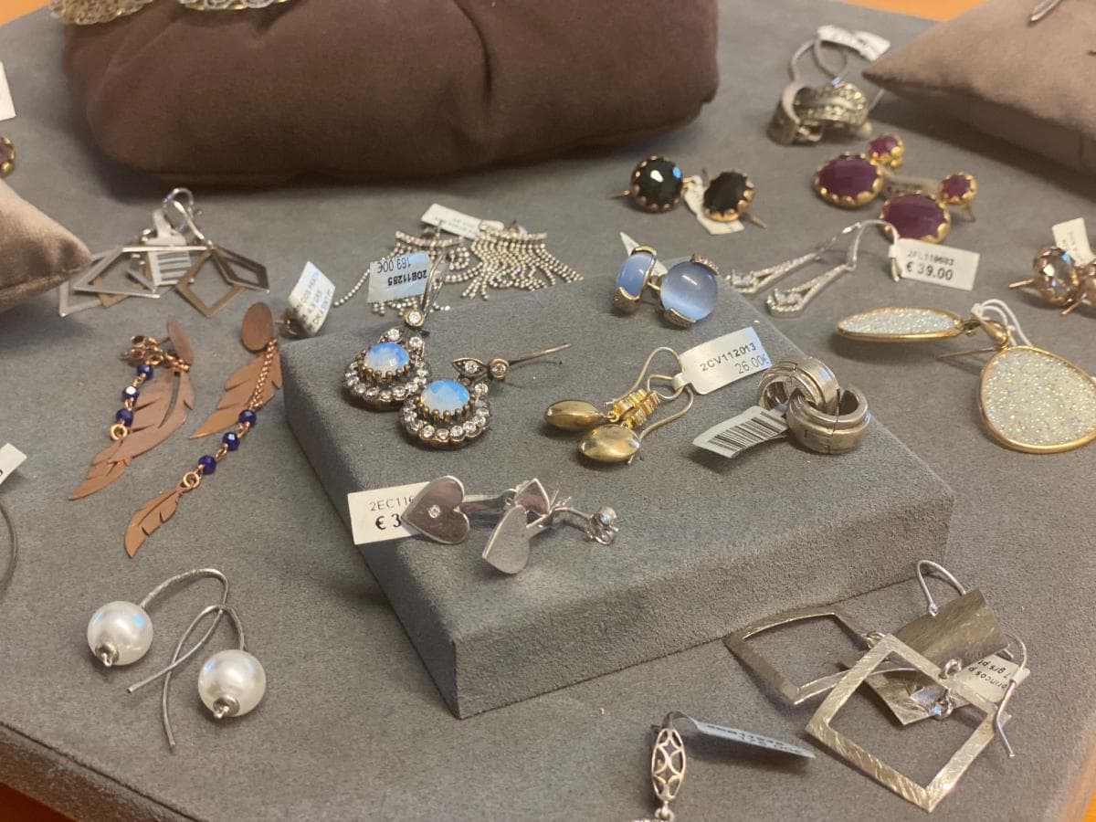 Pendientes de plata y otros materiales — imagen 16