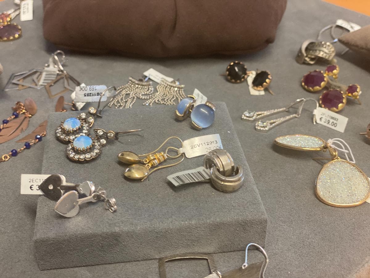 Pendientes de plata y otros materiales — imagen 18