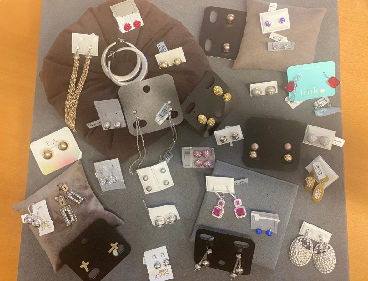 Pendientes de plata y otros materiales — imagen 2