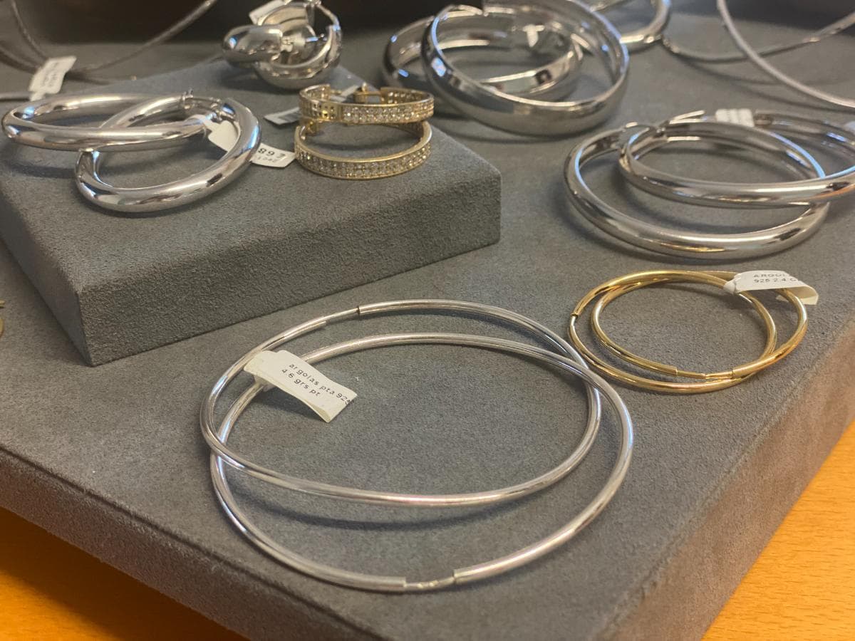 Pendientes de plata y otros materiales — imagen 10