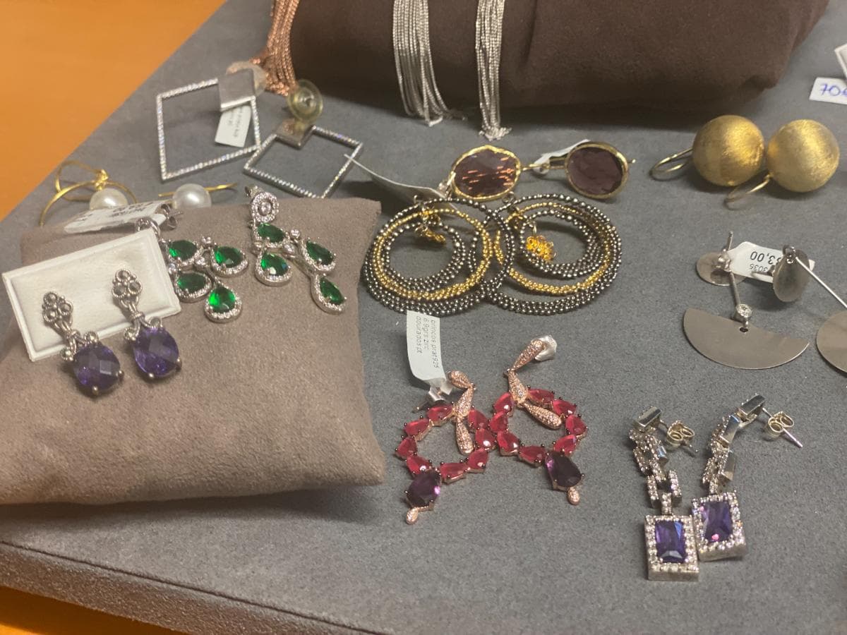 Boucles d'oreilles en argent et autres matériaux — image 6