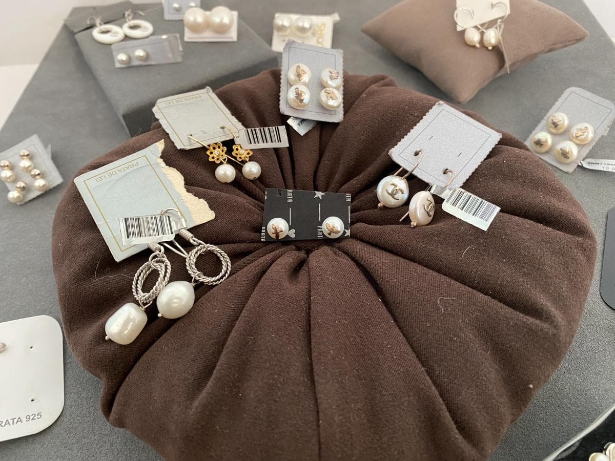 Pendientes de plata y otros materiales — imagen 2