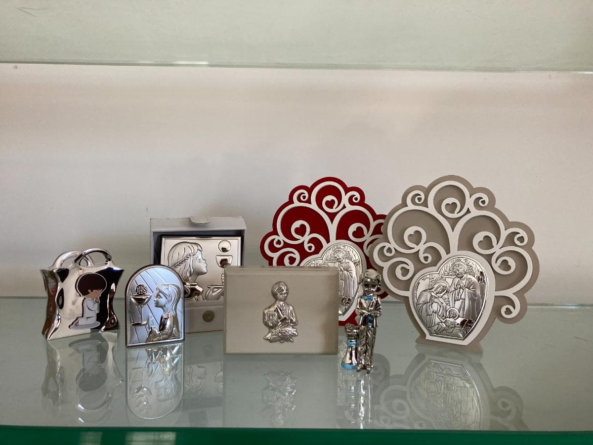 Placas e bibelots + Livros com Terço + Conchas de Batismo + Caixas em prata — imagen 6