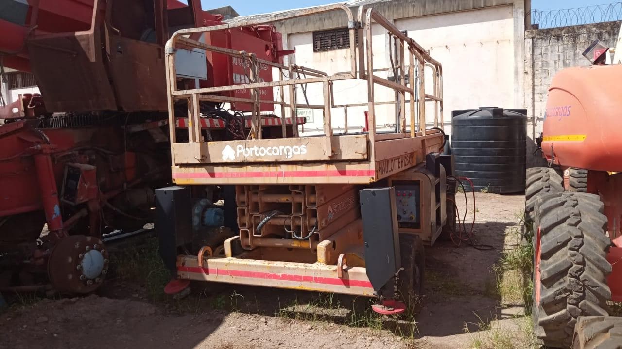 Plataforma elevatória Haulotte