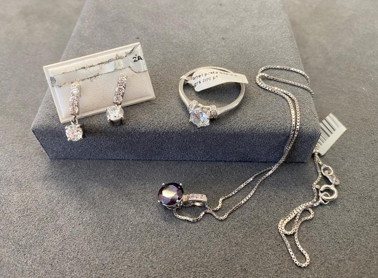 Pare de pendientes + Anillo de plata + Collar de Plata — imagen 8