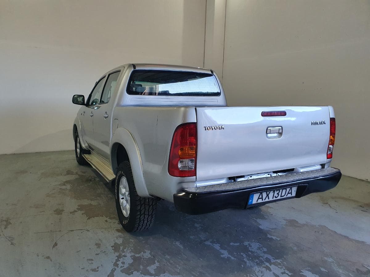 Toyota Hilux — imagen 6