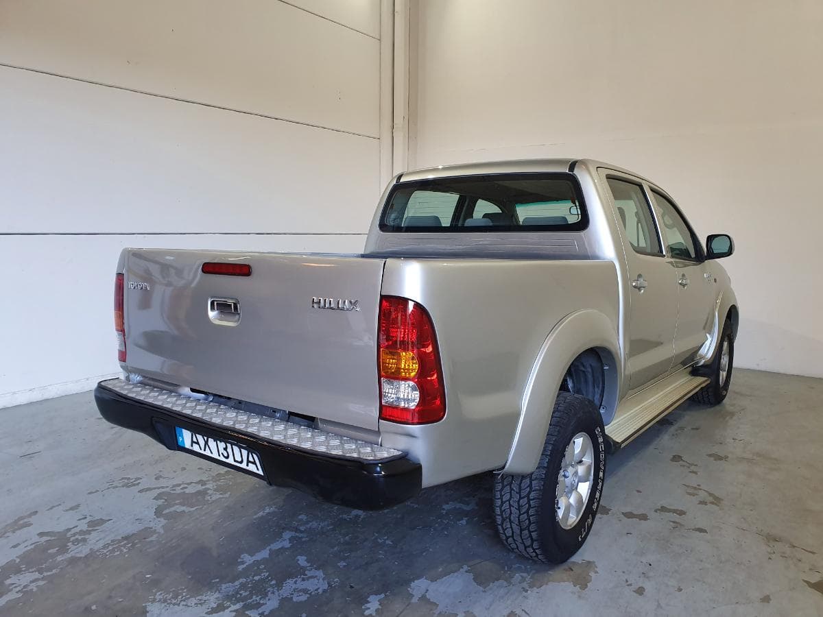 Toyota Hilux — imagen 9