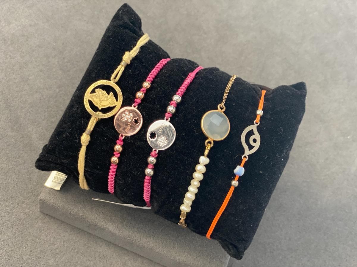 Pulseras de plata y otros materiales — imagen 3