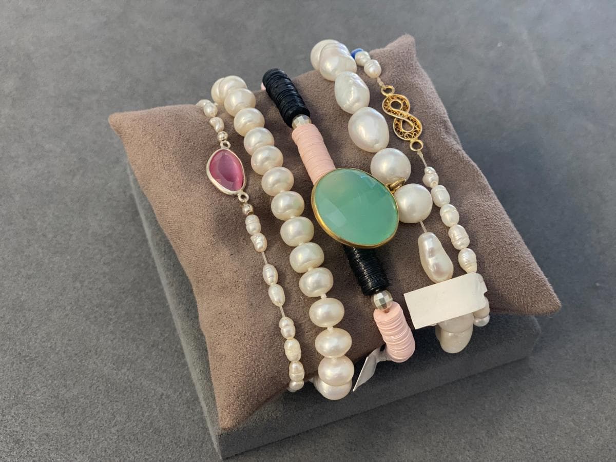 Bracelets en argent et autres matériaux — image 1