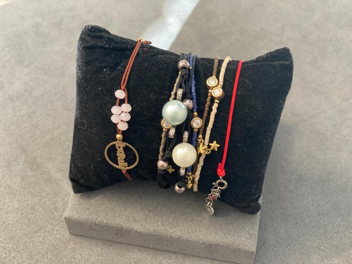 Pulseiras em prata e outros materiais — imagem 3