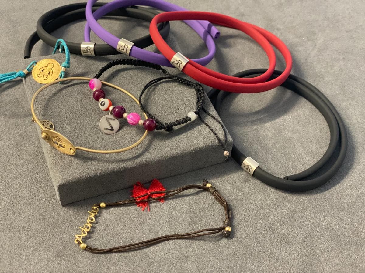 Pulseiras em prata e outros materiais — imagen 2