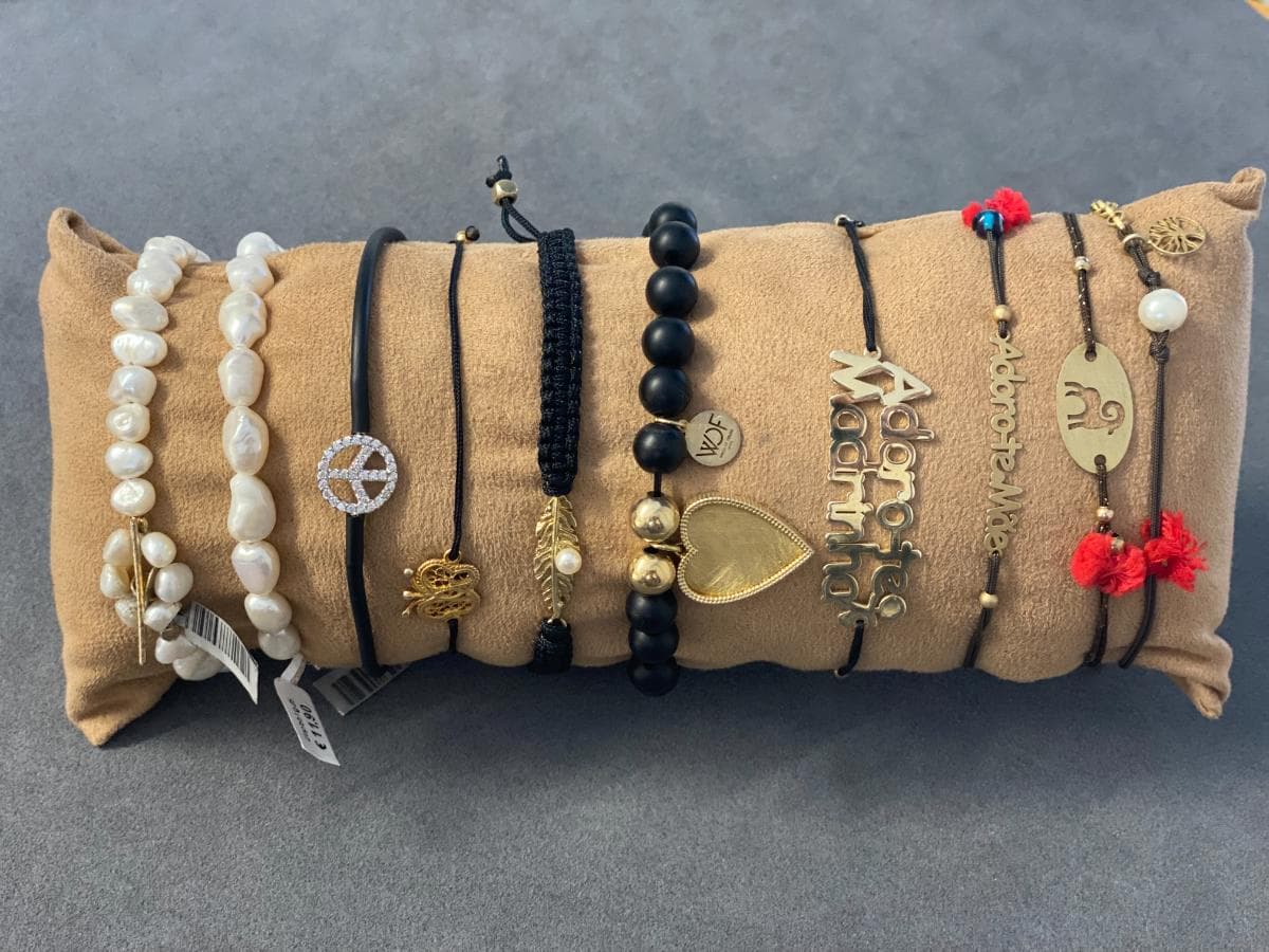 Bracelets in silver and other materials — image 1