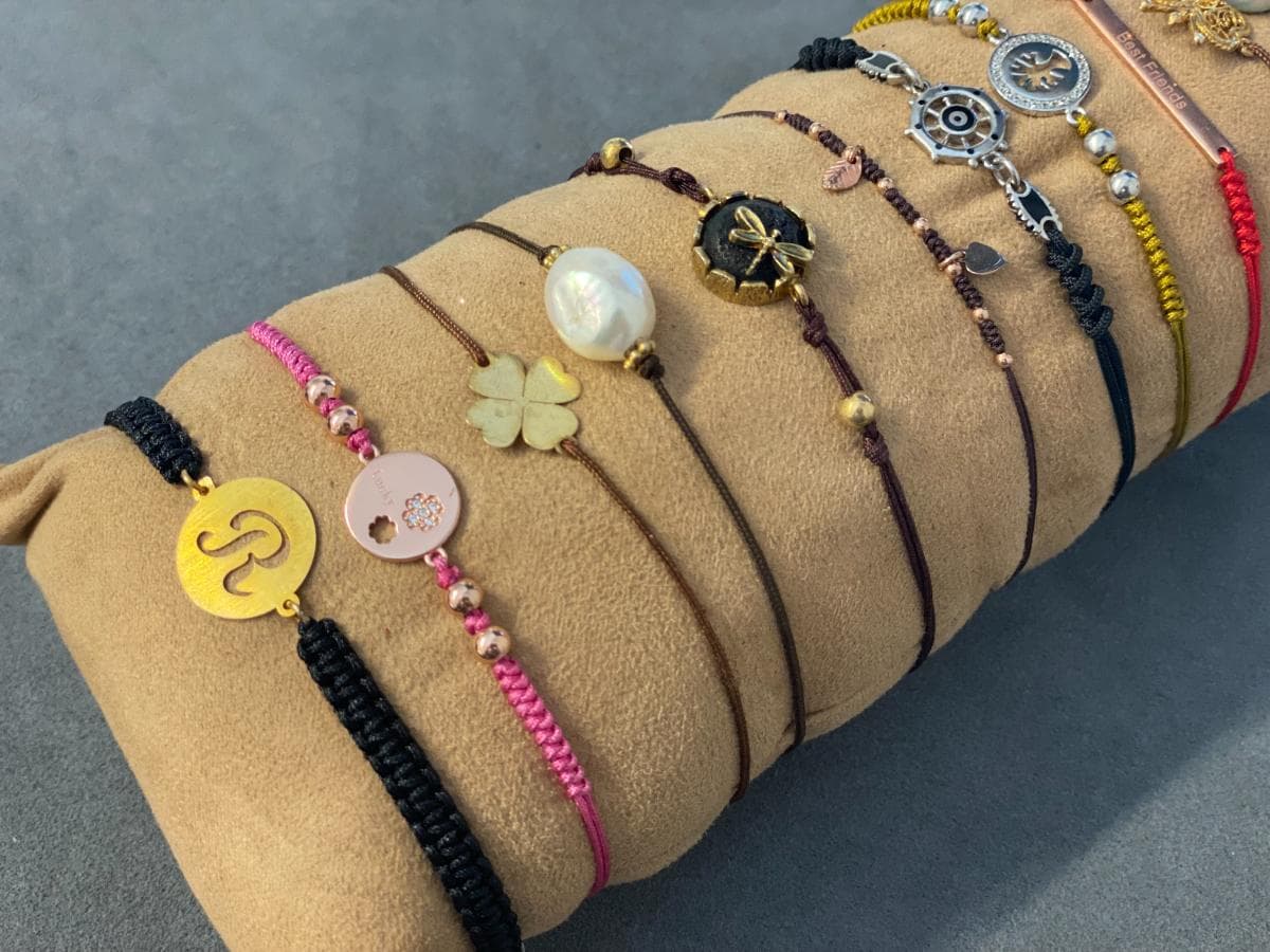 Pulseras de plata y otros materiales — imagen 5