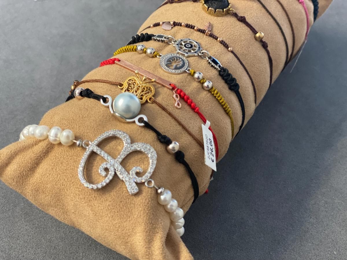 Pulseras de plata y otros materiales — imagen 2