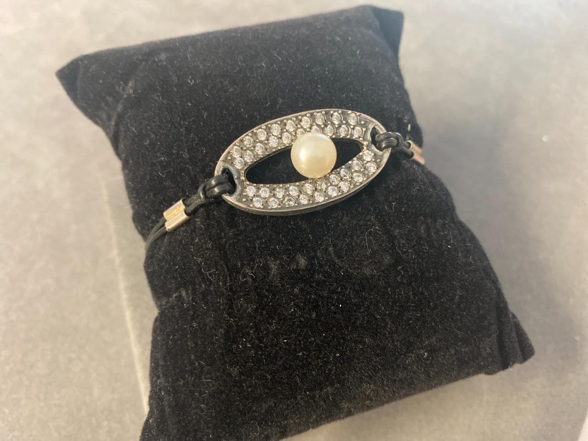 Bracelets in silver and other materials — image 1