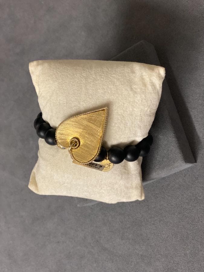 Pulseiras em prata e outros materiais — imagem 3