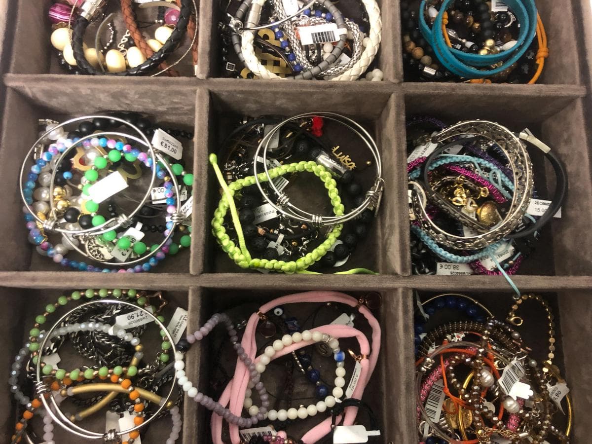 Bracelets en argent et autres matériaux — image 4