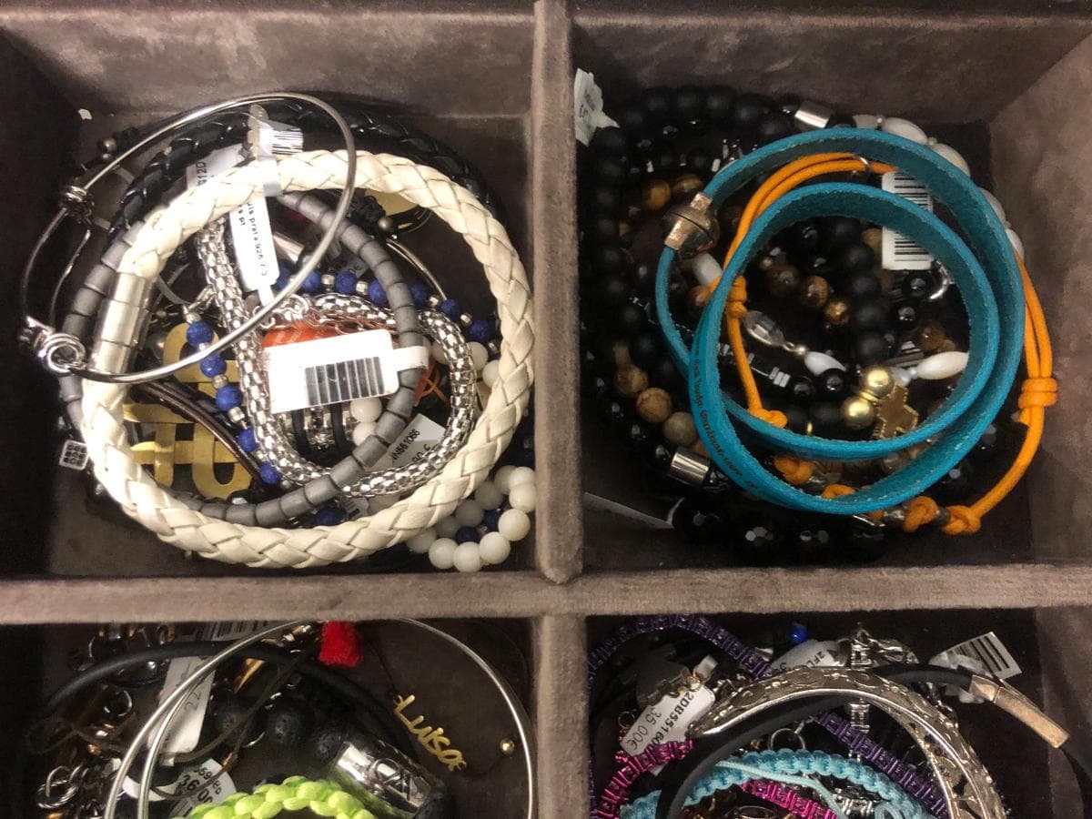 Bracelets en argent et autres matériaux — image 7