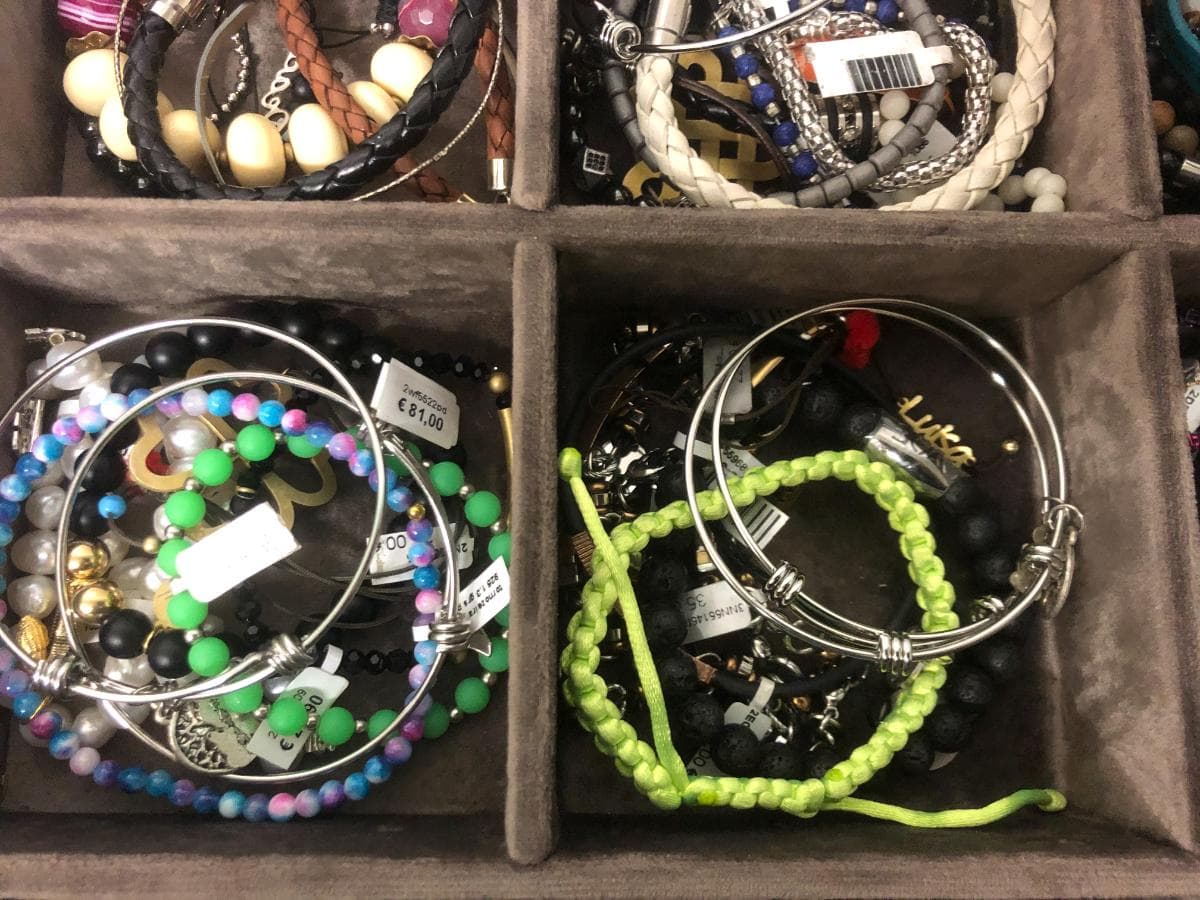Bracelets en argent et autres matériaux — image 8