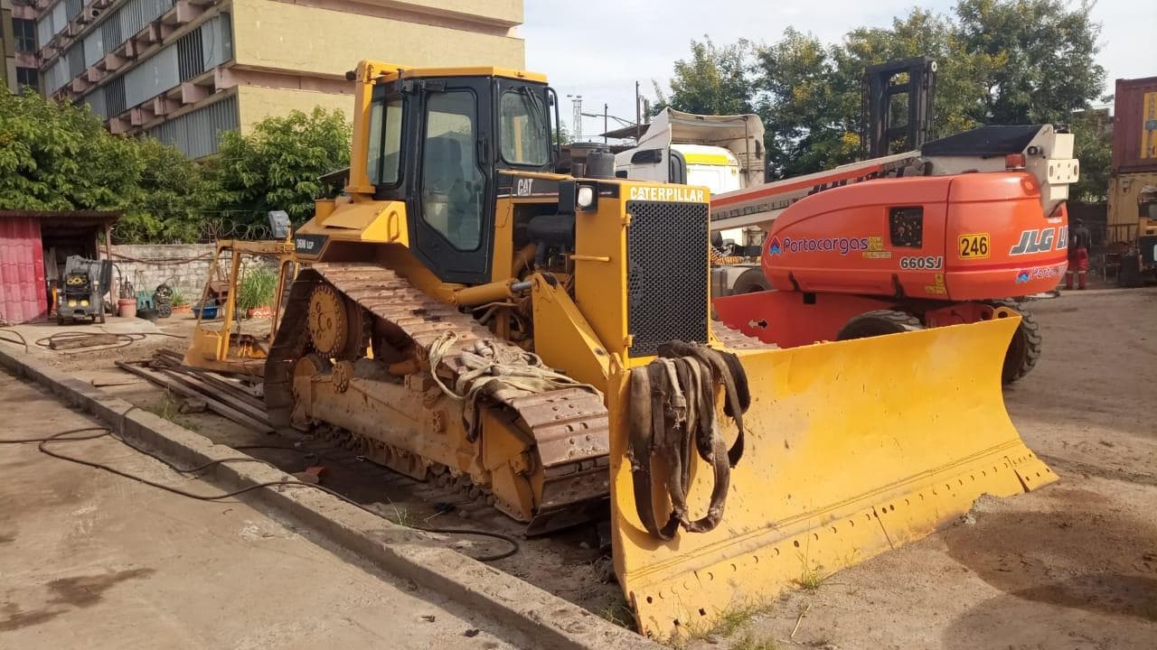 Buldozer Caterpillar